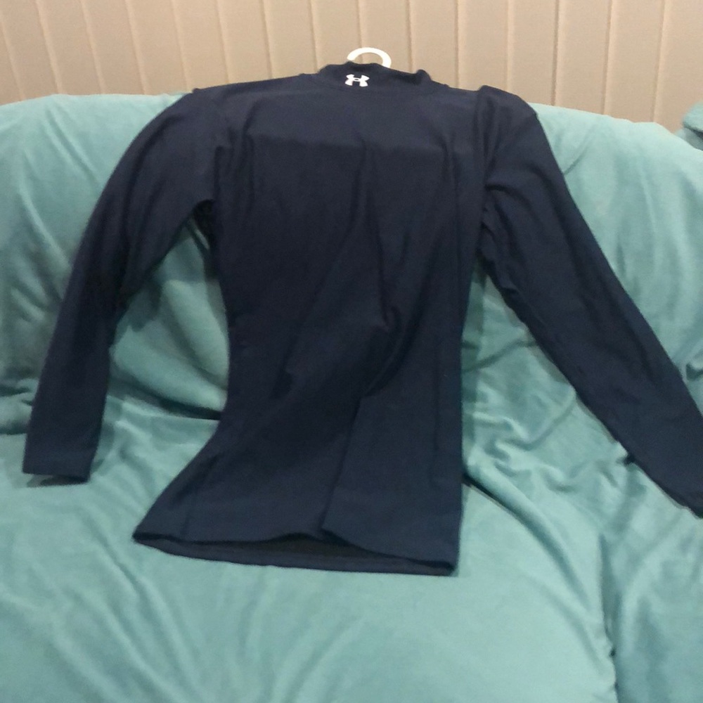 Under Armour men’s shirt